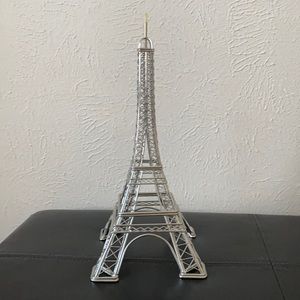 Eiffel tower jewelry tree